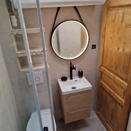 Cosy With High View Apartment Paris